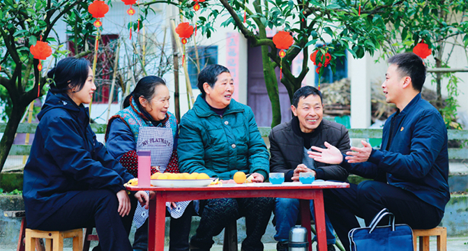 如何加强对党员的日常监督